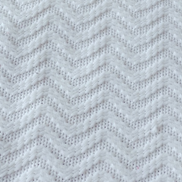 Small White Square Chevron Baby Blanket - Picture 3 of 6